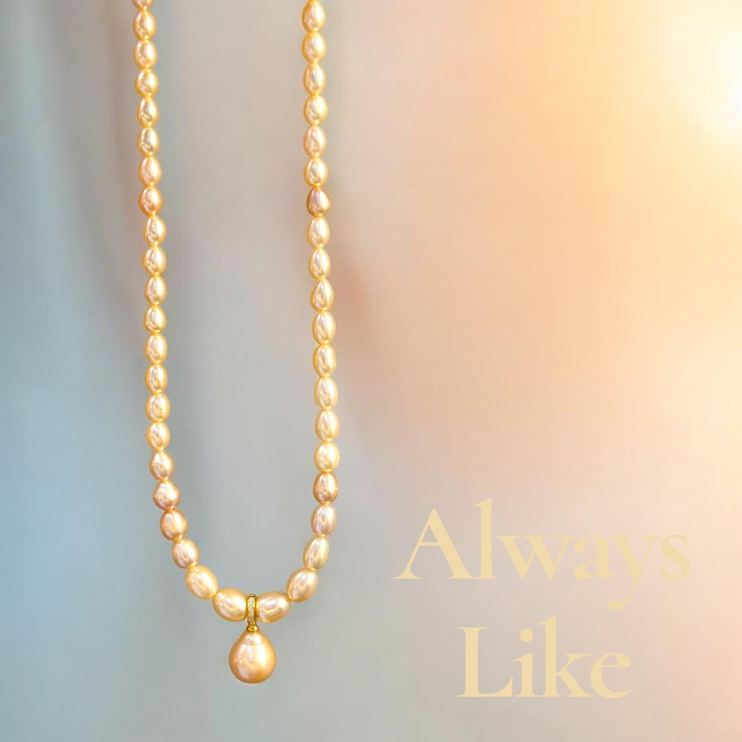 Customised pearl necklace