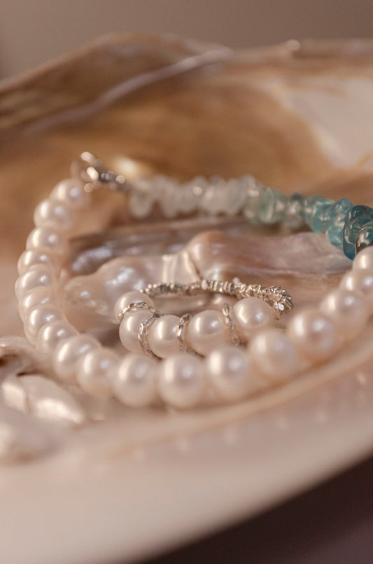 Pearl and aquamarine bracelet