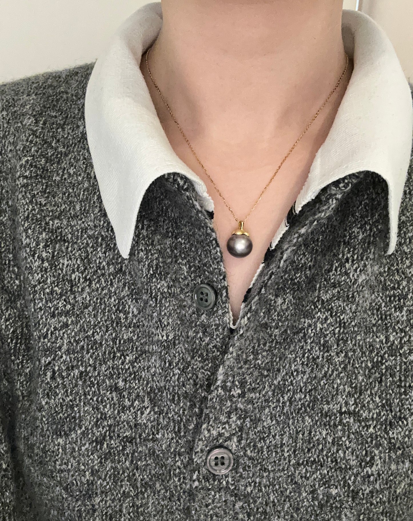 Mangosteen fruit pearl pendant