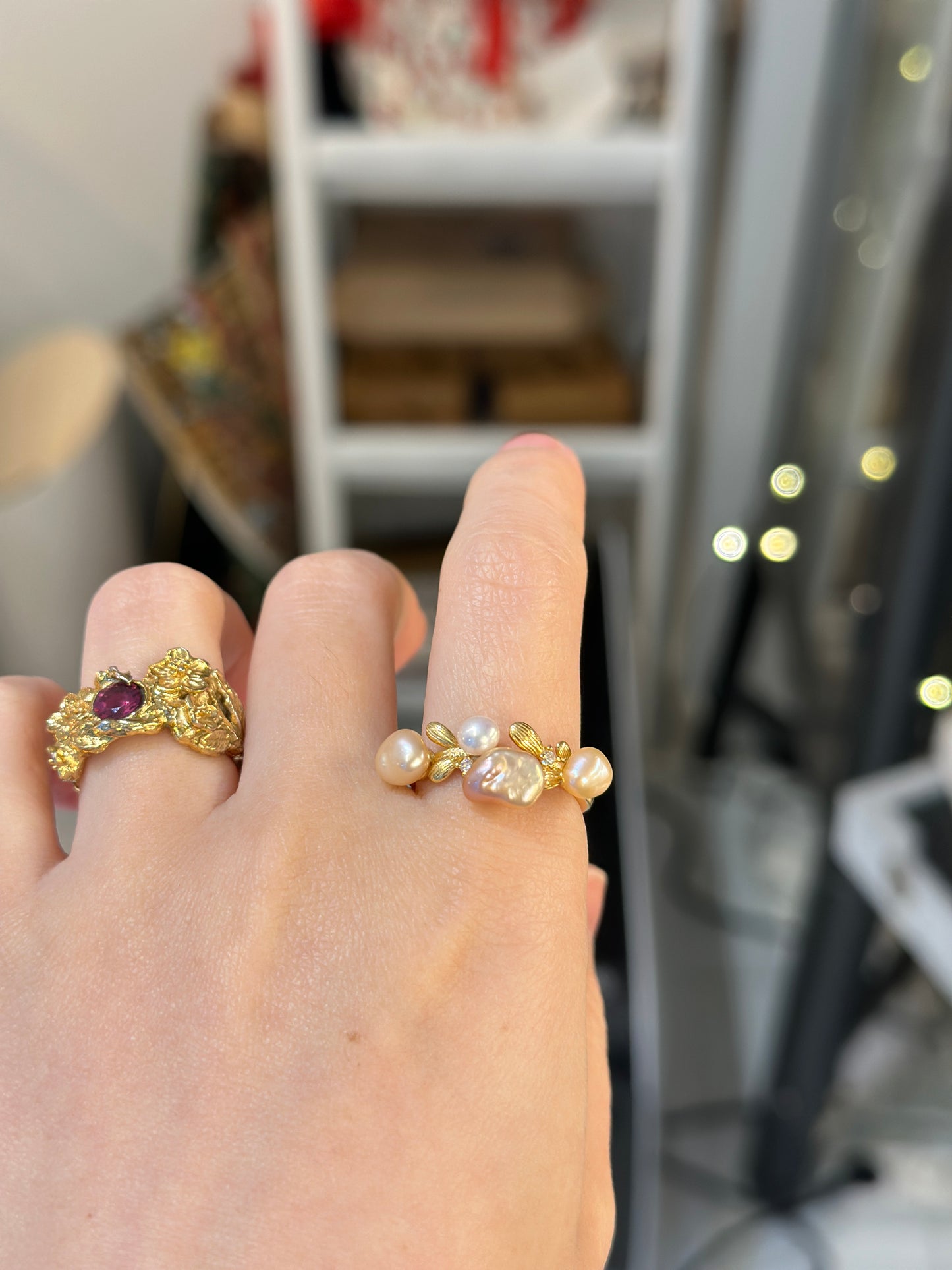 Flower shell pearl ring