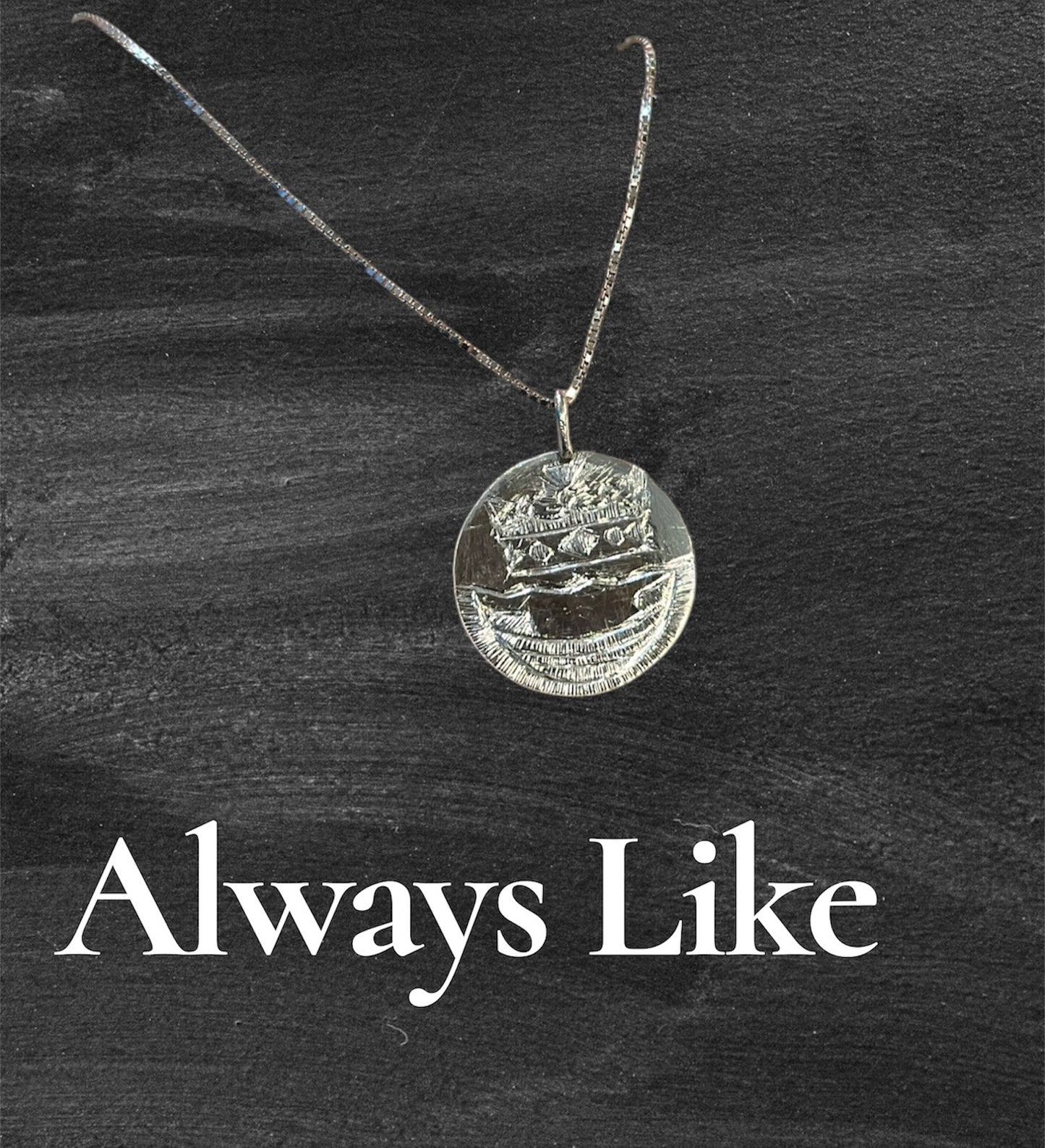 Helsinki antique flag pendant