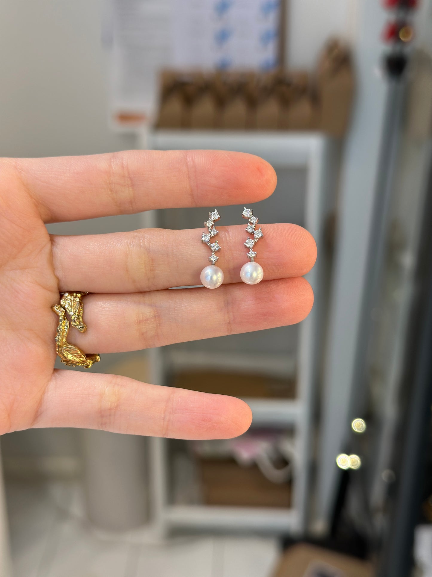 Akoya Pearl earrings