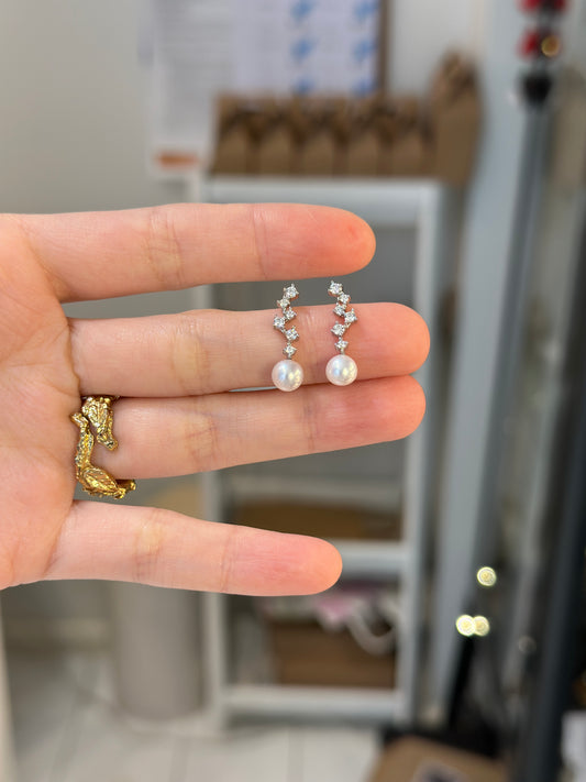 Akoya Pearl earrings