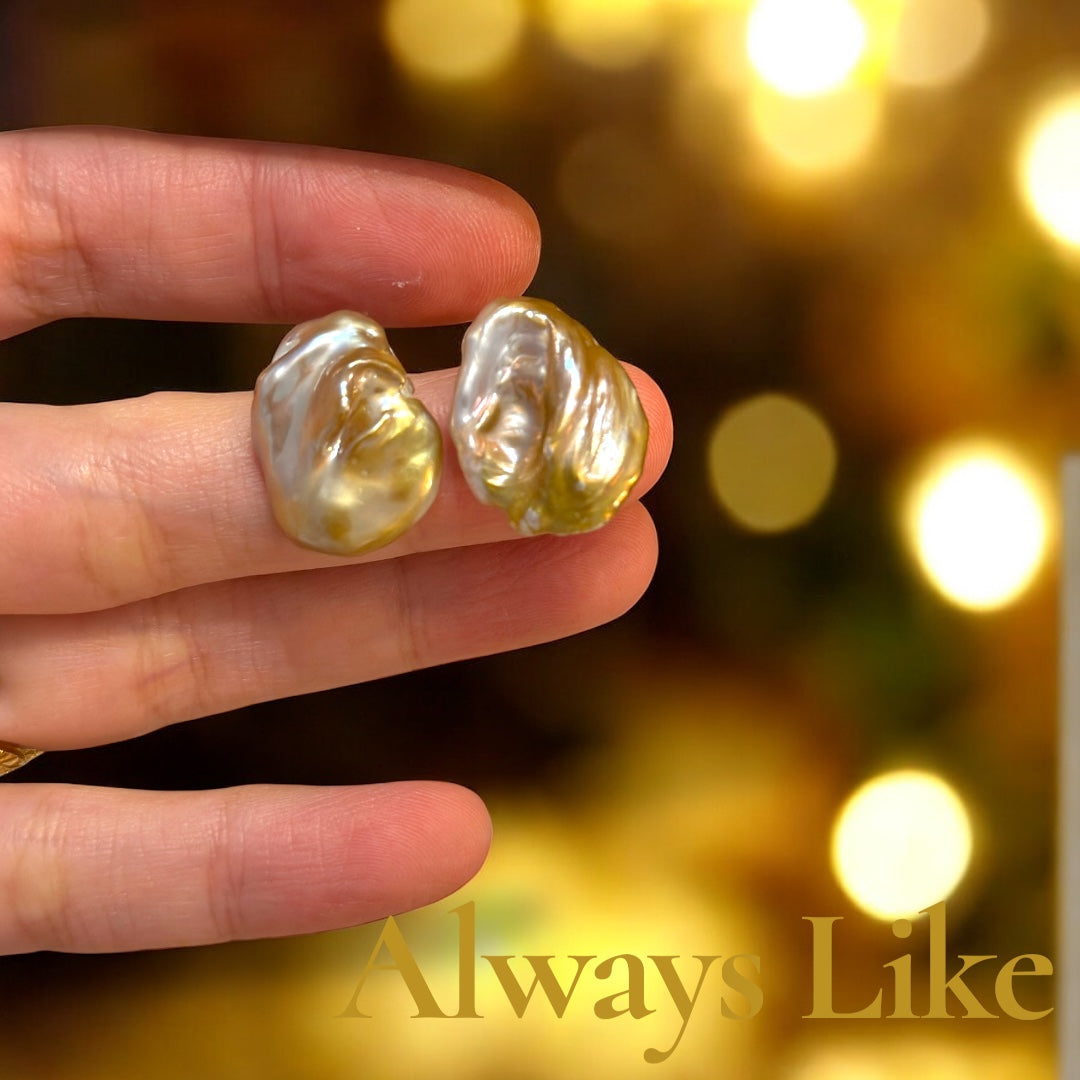 Golden petal pearl earrings