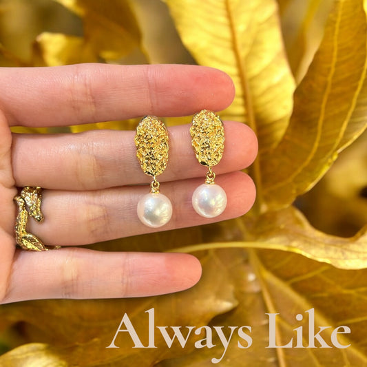 Golden leaves pearl earrings